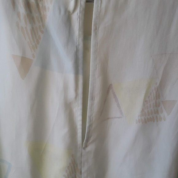 🍁🍁🍁NWT Lou & Grey Light Blue Sleeveless  Top - Picture 8 of 8